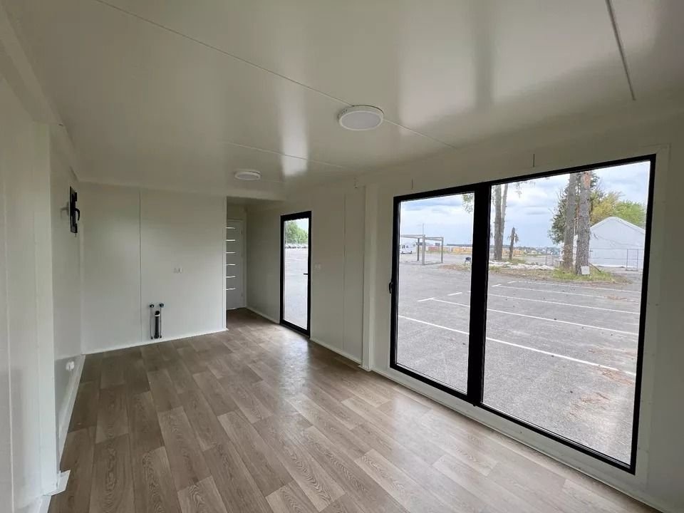 Conteneur maison 40 ft habitable – 12,05 m x 2,43 m x 2,89 m | 1 Chambre, Salon, Cuisine et Salle de Bain – Image 3