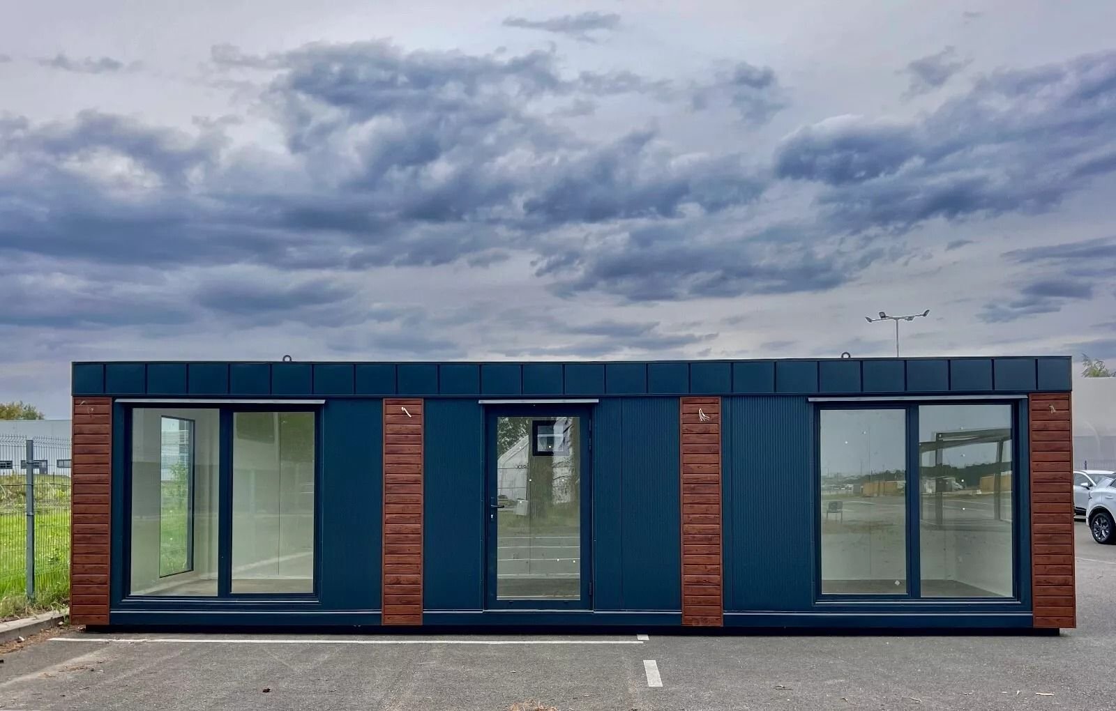 Conteneur maison 40 ft habitable – 12,05 m x 2,43 m x 2,89 m | 1 Chambre, Salon, Cuisine et Salle de Bain – Image 12