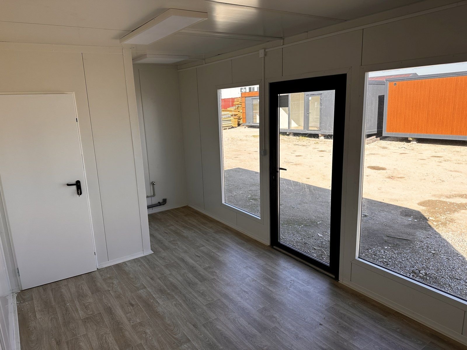 Conteneur bureau UY-97 – 6,05 m x 2,43 m x 2,59 m | Module Bureau Mobile – Image 15